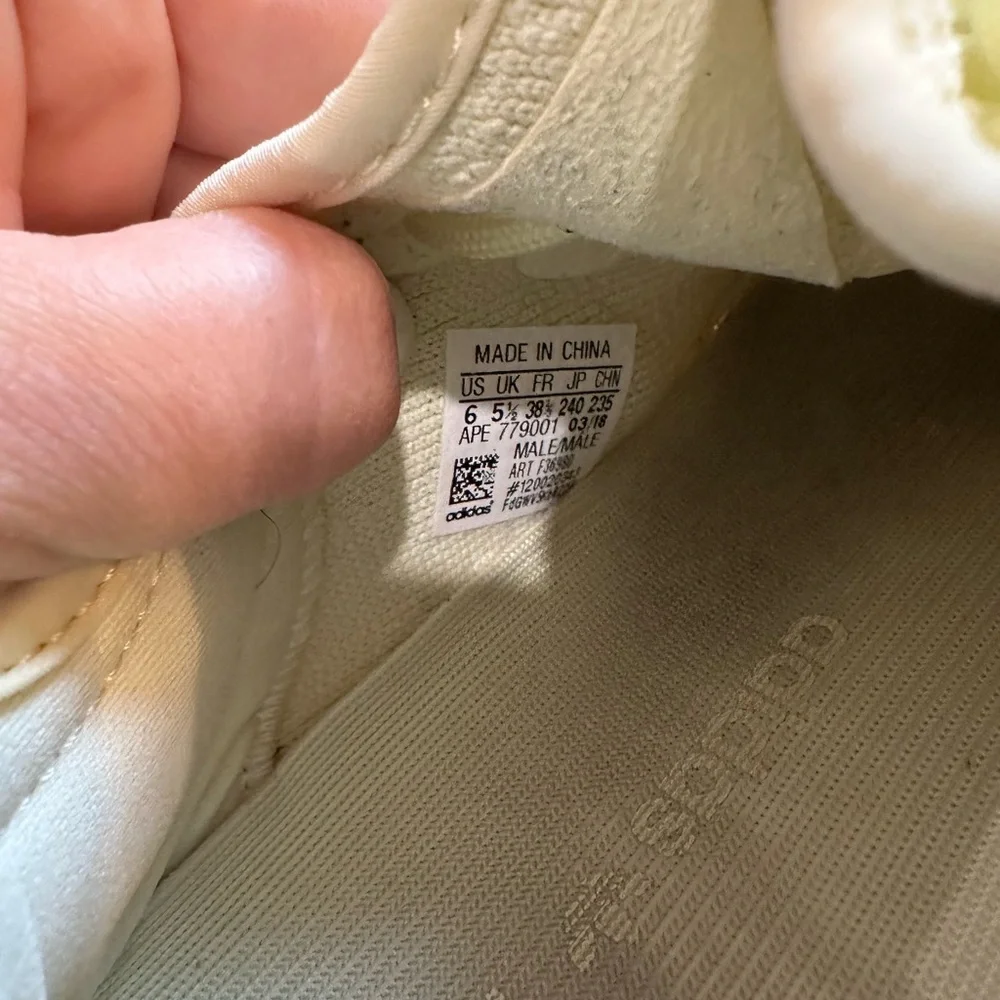 adidas Yeezy Boost 350 V2 Butter - Size 6